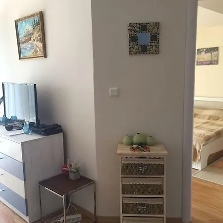 Cherno More 3, Mellia 6, Enter B, Bld 4, Appart 38 Apartamento